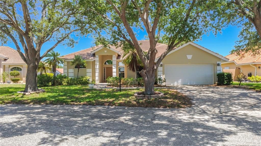 En Venta: $495,000 (4 camas, 2 baños, 2308 Pies cuadrados)
