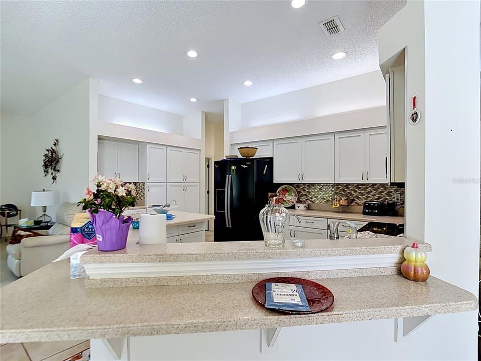 En Venta: $495,000 (4 camas, 2 baños, 2308 Pies cuadrados)