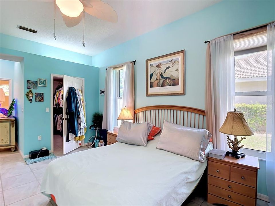 En Venta: $495,000 (4 camas, 2 baños, 2308 Pies cuadrados)