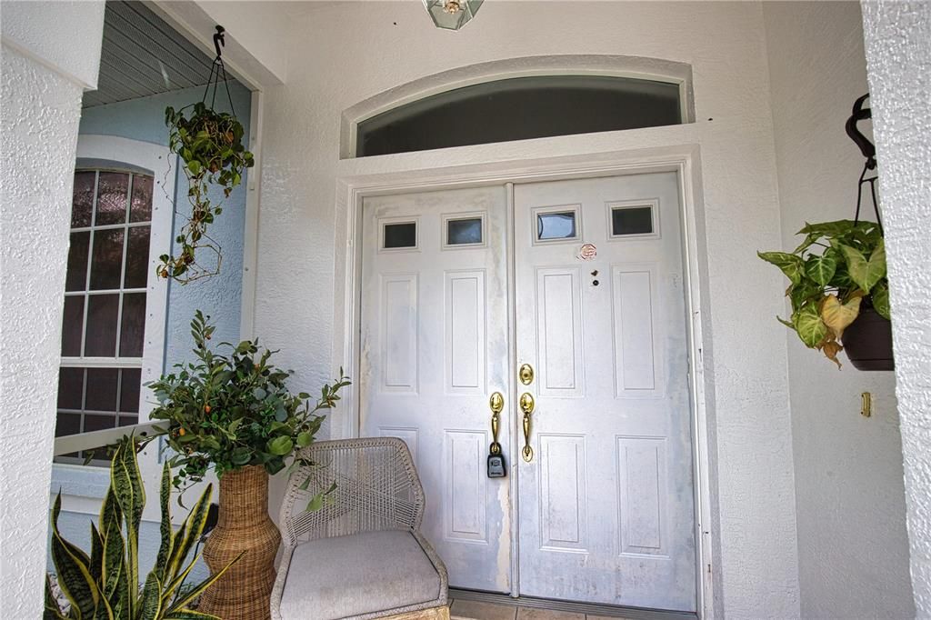 En Venta: $420,000 (4 camas, 2 baños, 1924 Pies cuadrados)