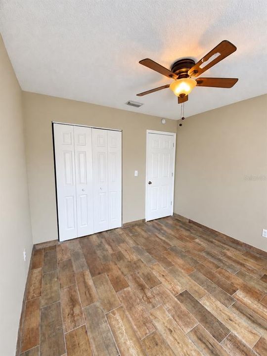 For Sale: $410,000 (3 beds, 2 baths, 1971 Square Feet)