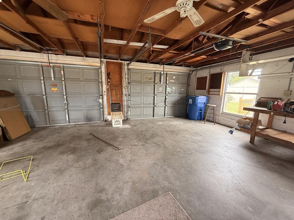 For Rent: $2,950 (3 beds, 3 baths, 1620 Square Feet)