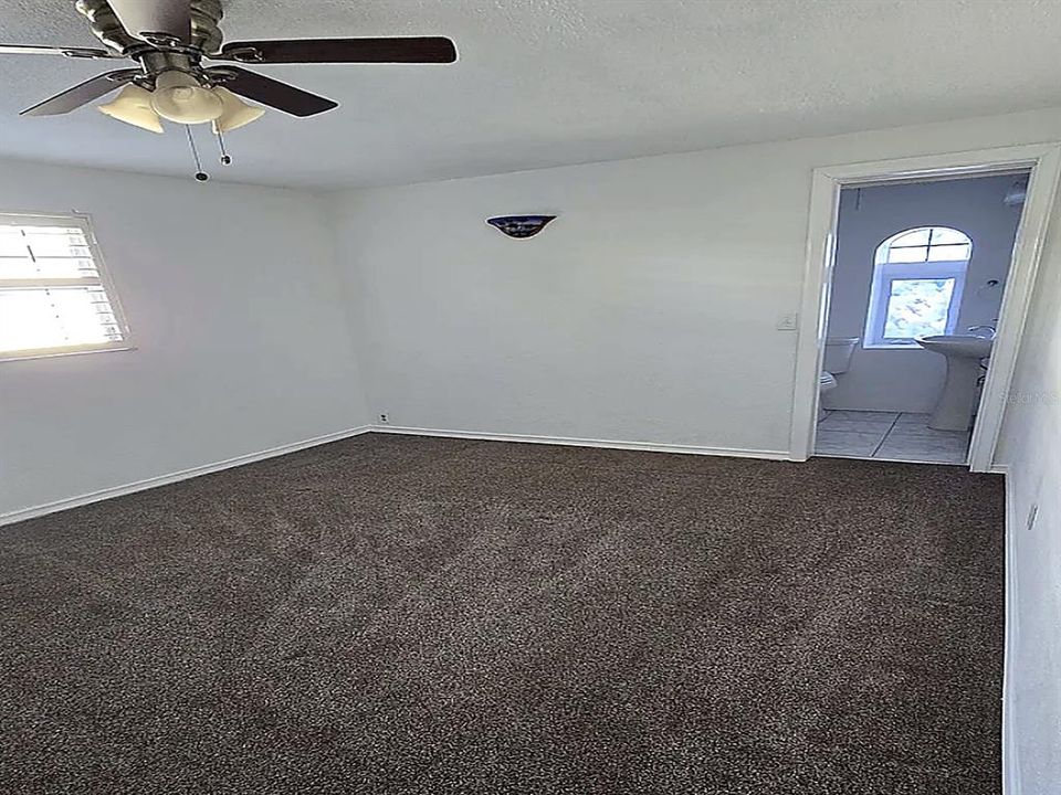 For Rent: $2,950 (3 beds, 3 baths, 1620 Square Feet)
