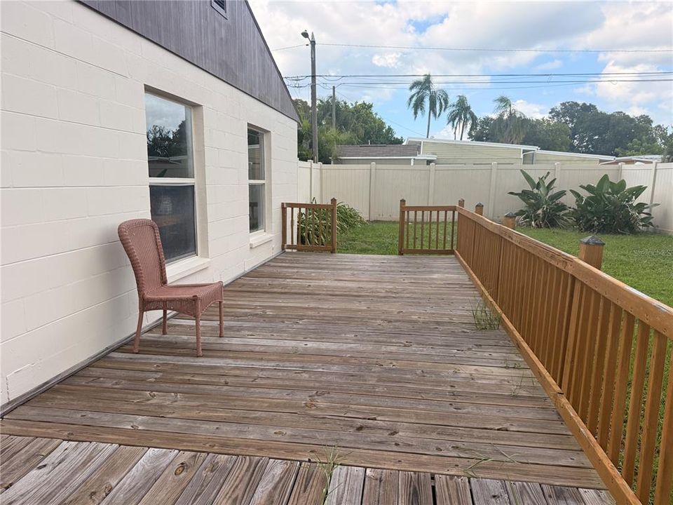 For Rent: $2,950 (3 beds, 3 baths, 1620 Square Feet)