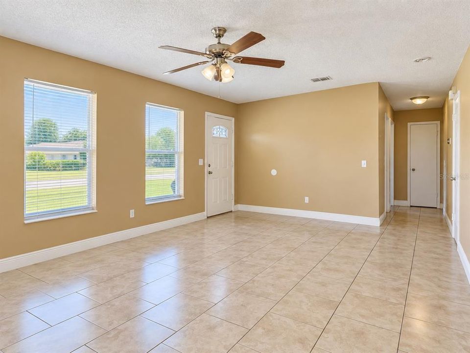 For Sale: $389,950 (4 beds, 2 baths, 1480 Square Feet)