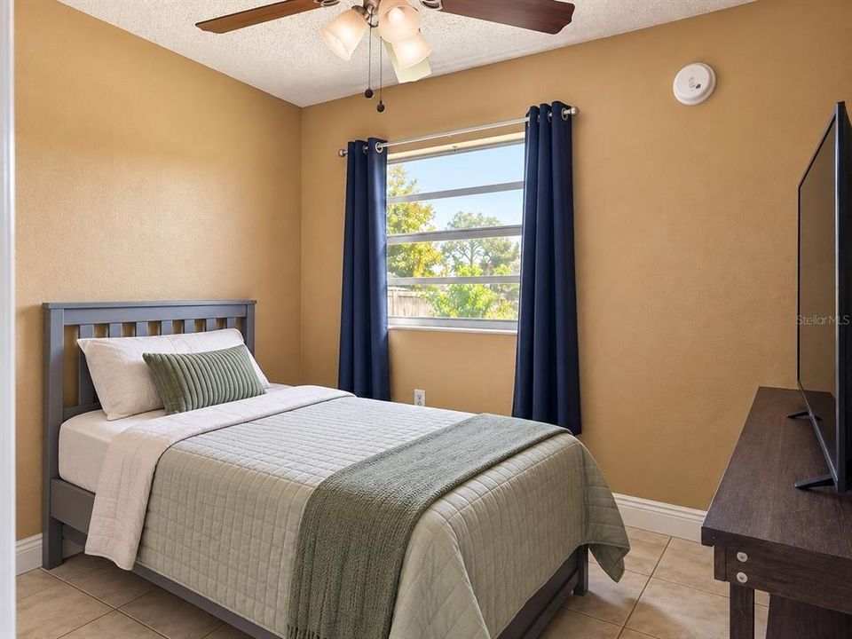 For Sale: $389,950 (4 beds, 2 baths, 1480 Square Feet)