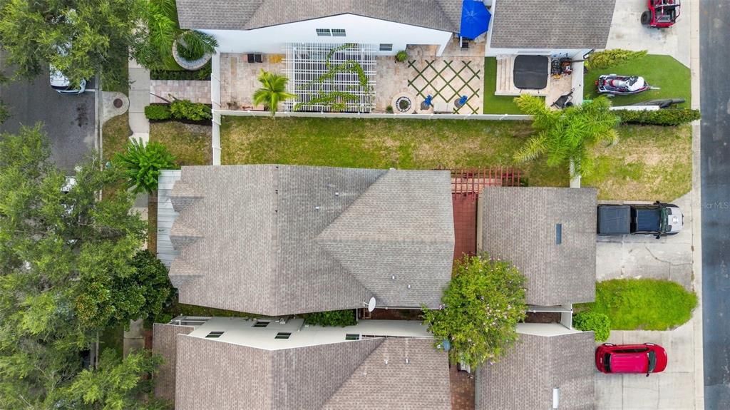 For Rent: $3,300 (3 beds, 2 baths, 1977 Square Feet)