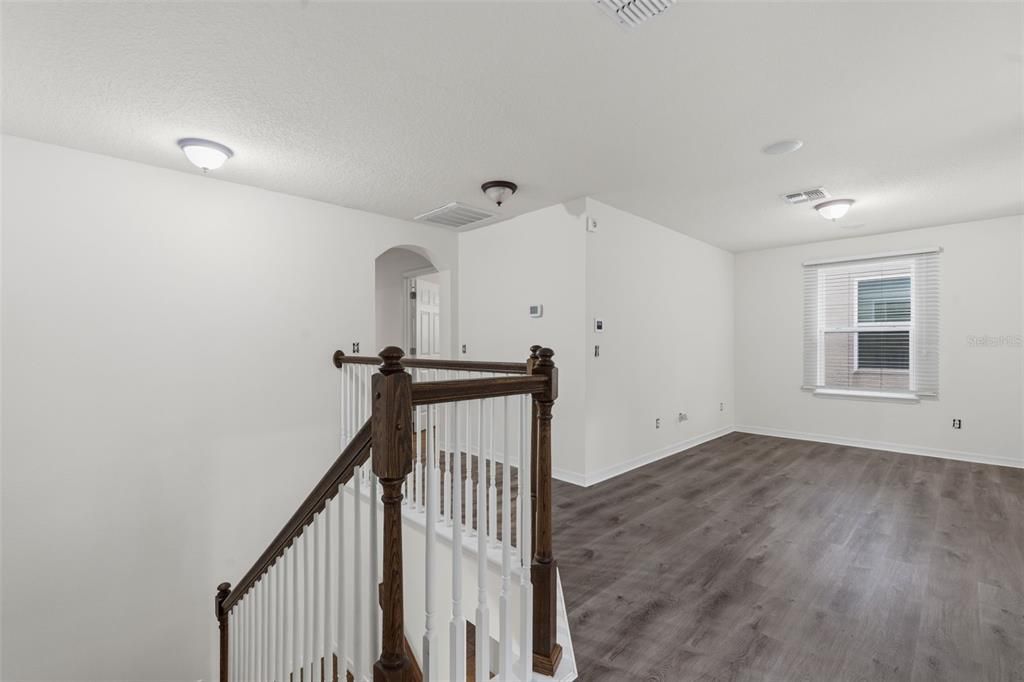 For Rent: $3,300 (3 beds, 2 baths, 1977 Square Feet)