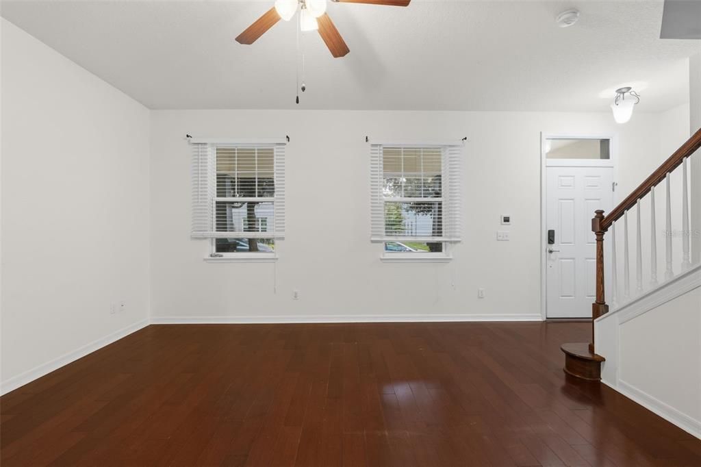 For Rent: $3,300 (3 beds, 2 baths, 1977 Square Feet)