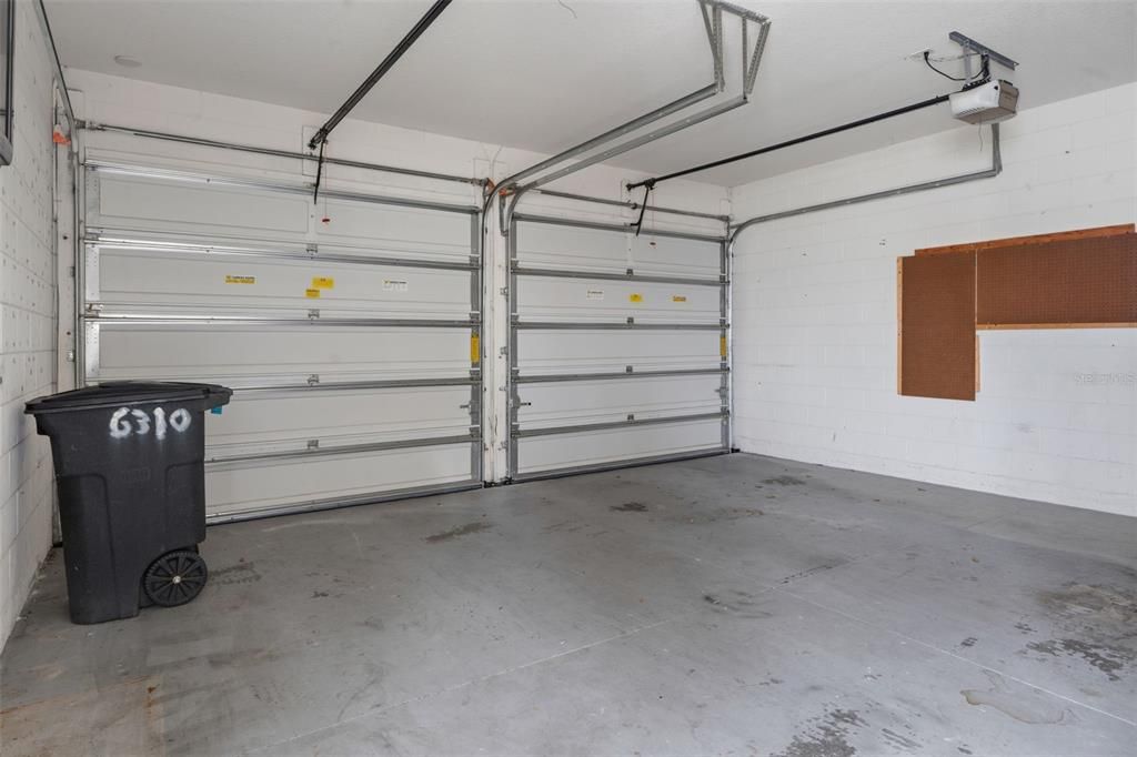 For Rent: $3,300 (3 beds, 2 baths, 1977 Square Feet)