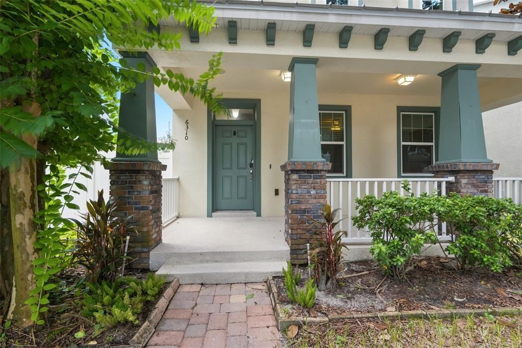 For Rent: $3,300 (3 beds, 2 baths, 1977 Square Feet)
