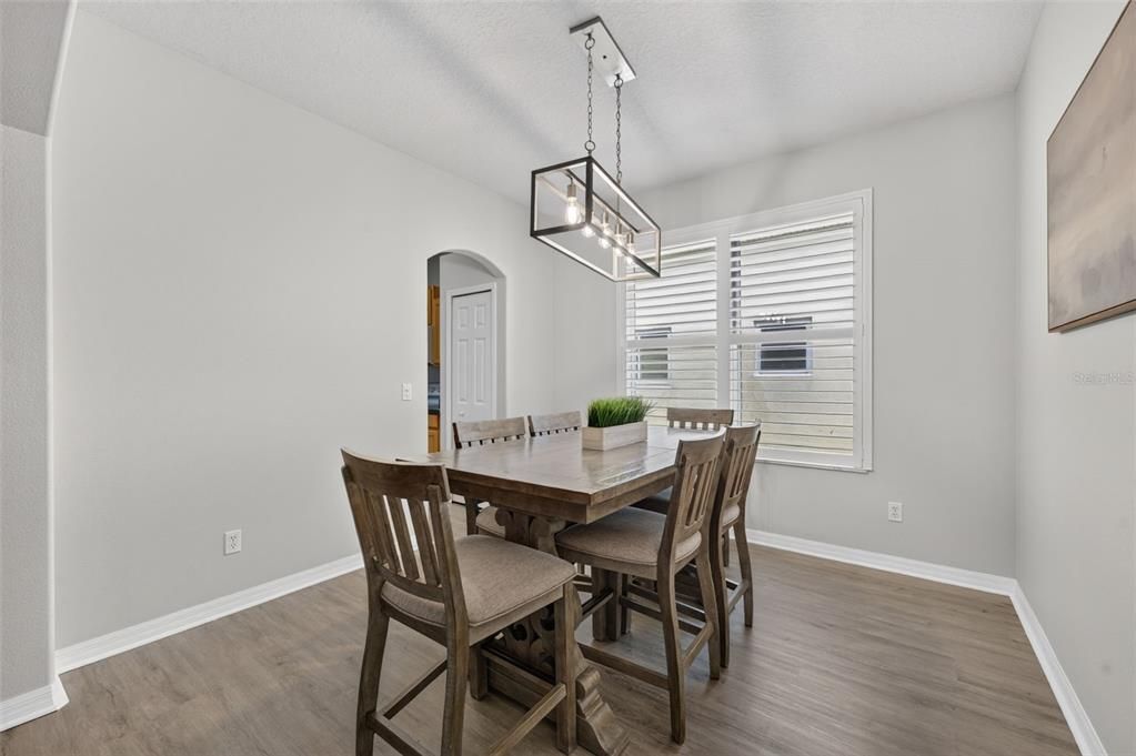 En Venta: $444,999 (3 camas, 2 baños, 1838 Pies cuadrados)