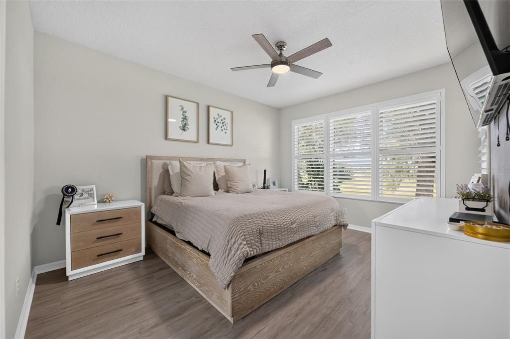 En Venta: $444,999 (3 camas, 2 baños, 1838 Pies cuadrados)