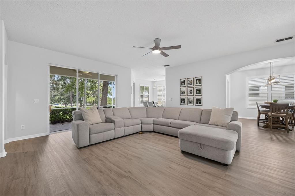 En Venta: $444,999 (3 camas, 2 baños, 1838 Pies cuadrados)