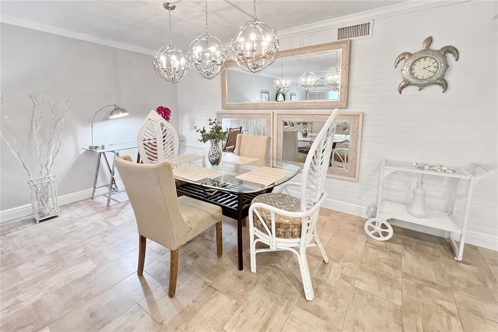 В аренду: $4,000 (2 спален, 2 ванн, 1164 Квадратных фут)