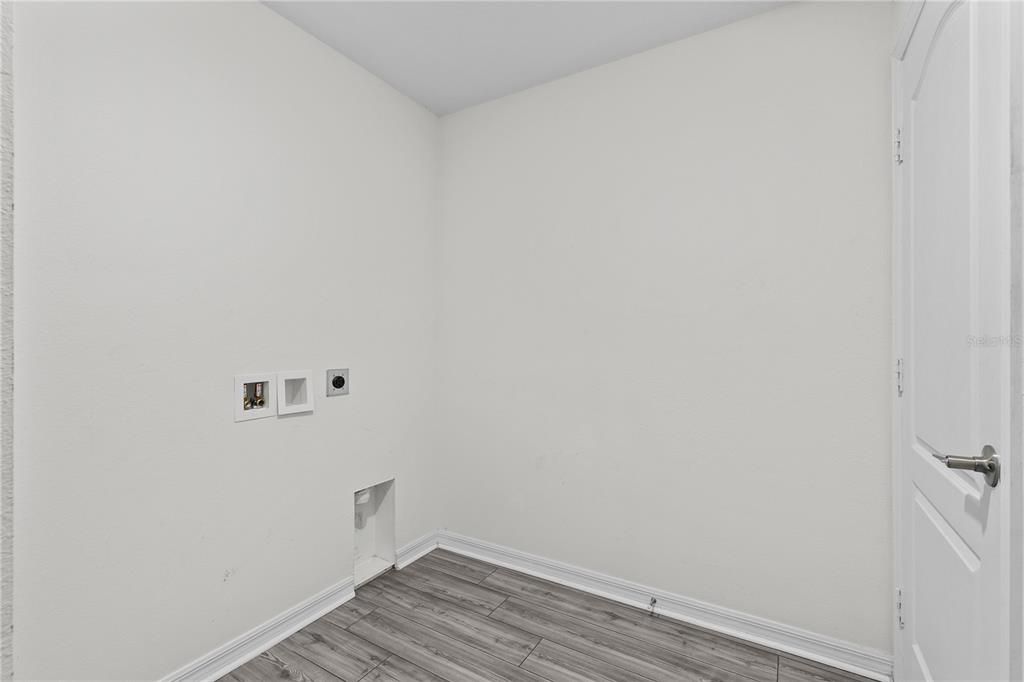 En Renta: $1,950 (3 camas, 2 baños, 1383 Pies cuadrados)