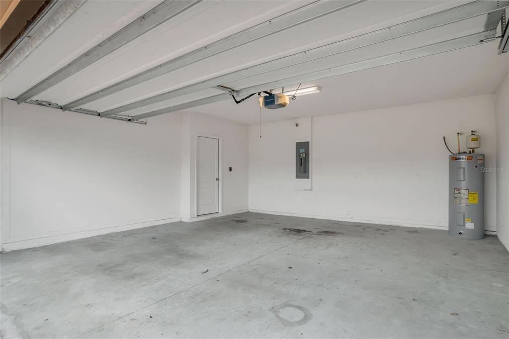 For Sale: $374,900 (5 beds, 3 baths, 2607 Square Feet)