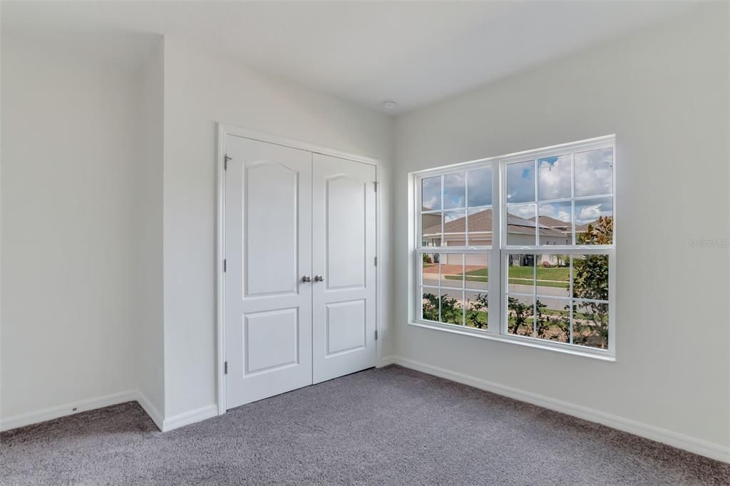 For Sale: $374,900 (5 beds, 3 baths, 2607 Square Feet)