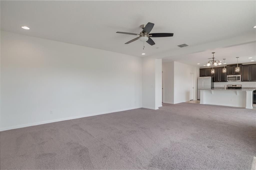 For Sale: $374,900 (5 beds, 3 baths, 2607 Square Feet)