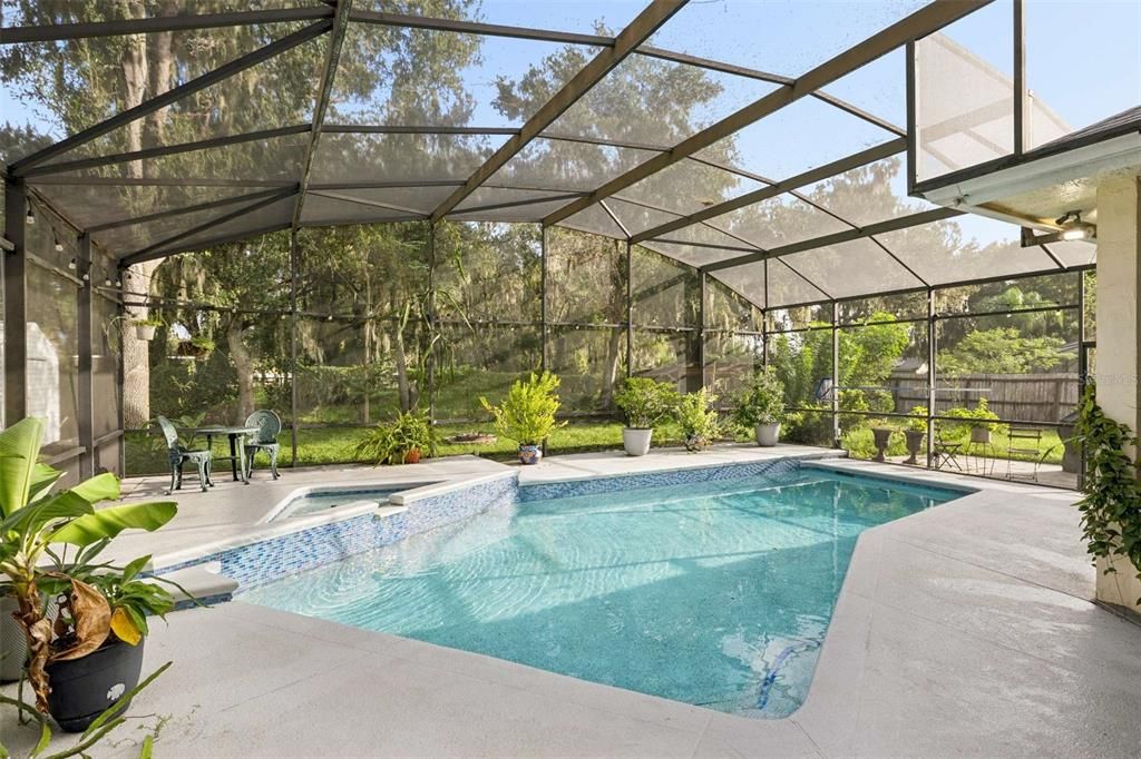 En Venta: $650,000 (4 camas, 3 baños, 2402 Pies cuadrados)