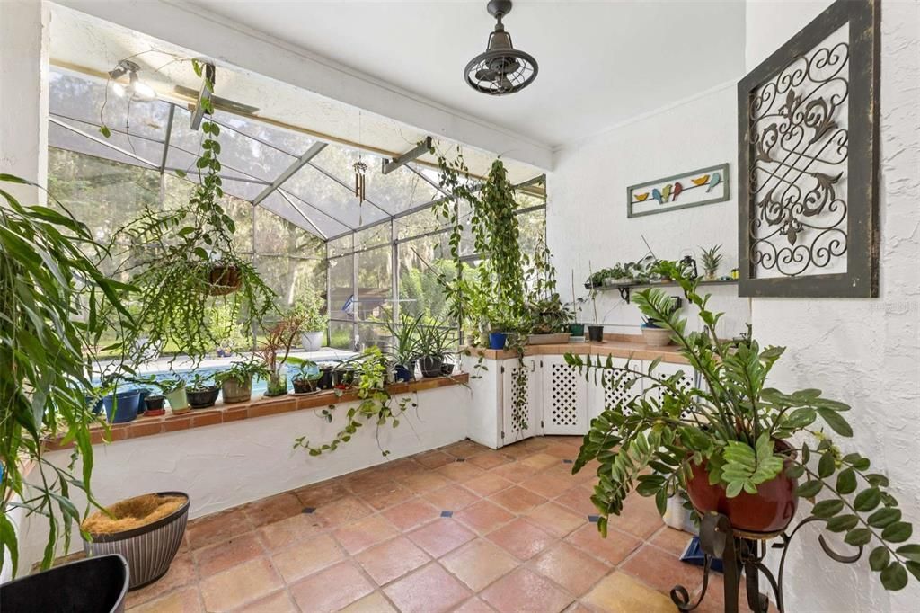 En Venta: $650,000 (4 camas, 3 baños, 2402 Pies cuadrados)