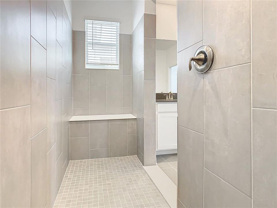 For Rent: $2,600 (4 beds, 3 baths, 2196 Square Feet)