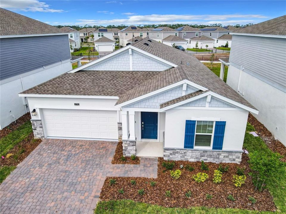 For Rent: $2,600 (4 beds, 3 baths, 2196 Square Feet)
