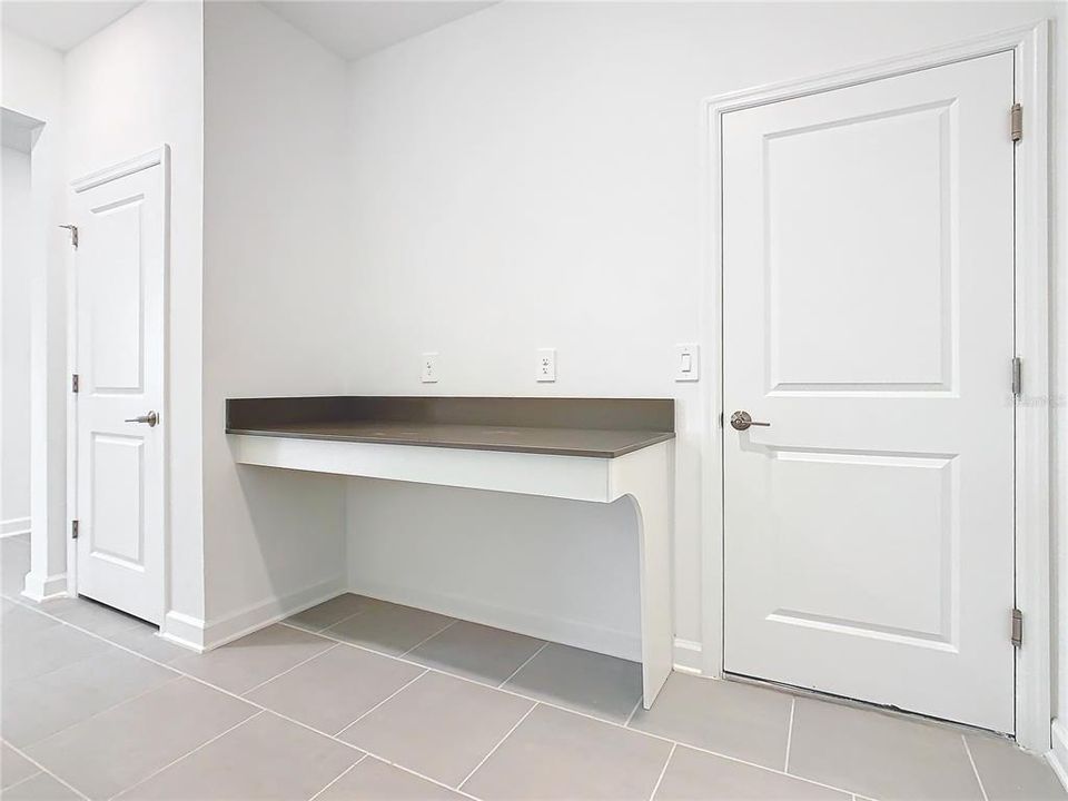 For Rent: $2,600 (4 beds, 3 baths, 2196 Square Feet)
