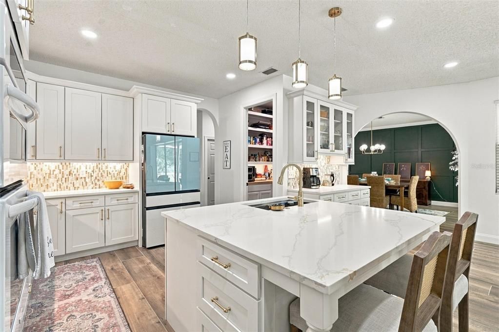 For Sale: $650,000 (4 beds, 3 baths, 2505 Square Feet)