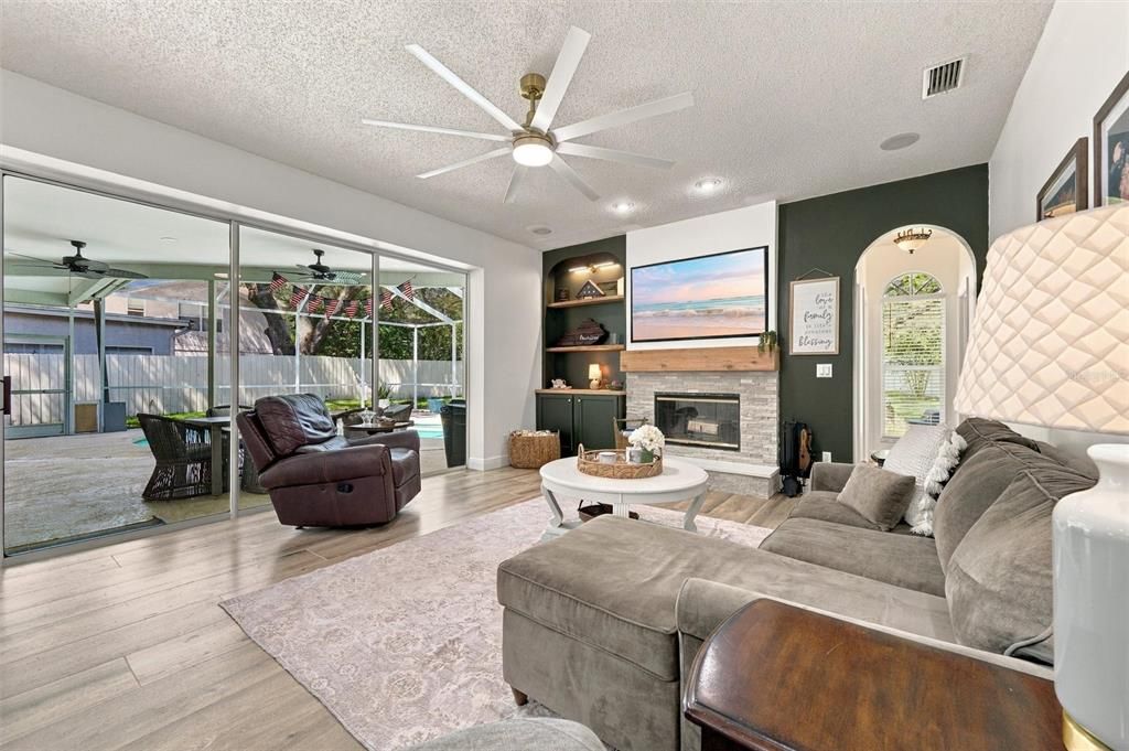 For Sale: $650,000 (4 beds, 3 baths, 2505 Square Feet)