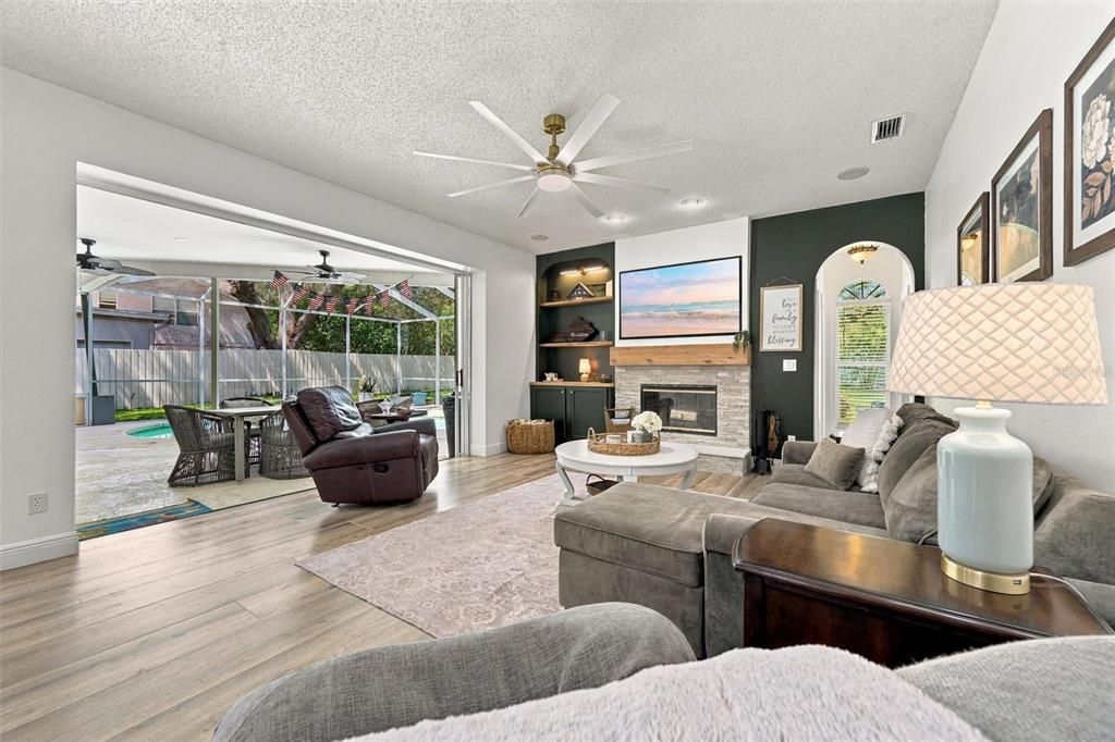For Sale: $650,000 (4 beds, 3 baths, 2505 Square Feet)