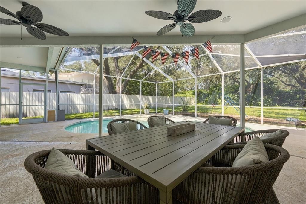 For Sale: $650,000 (4 beds, 3 baths, 2505 Square Feet)