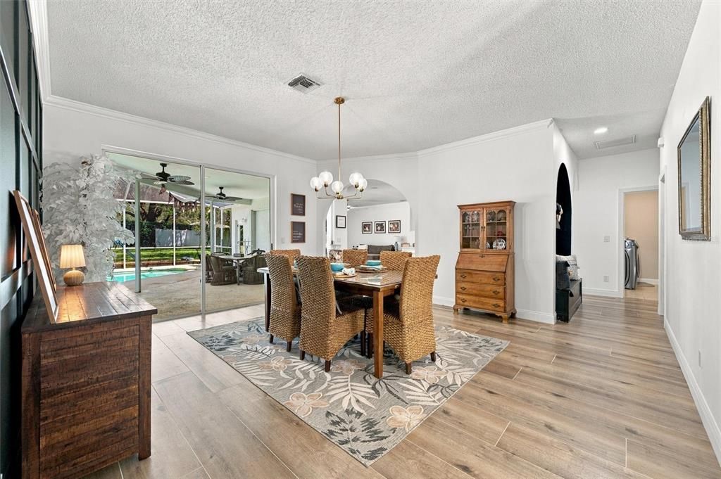 For Sale: $650,000 (4 beds, 3 baths, 2505 Square Feet)