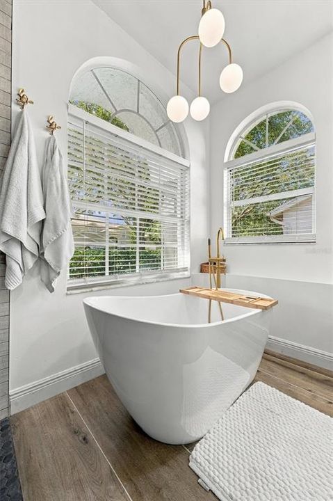 For Sale: $650,000 (4 beds, 3 baths, 2505 Square Feet)