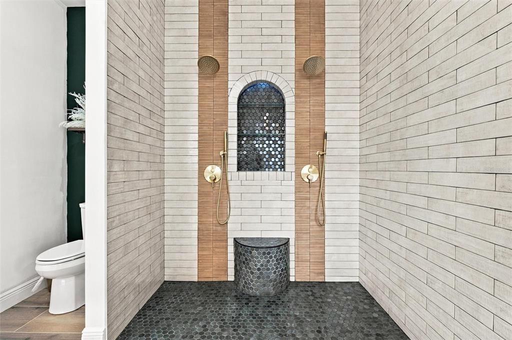 For Sale: $650,000 (4 beds, 3 baths, 2505 Square Feet)
