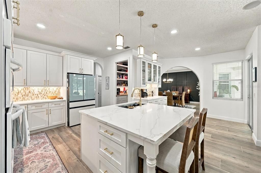 For Sale: $650,000 (4 beds, 3 baths, 2505 Square Feet)