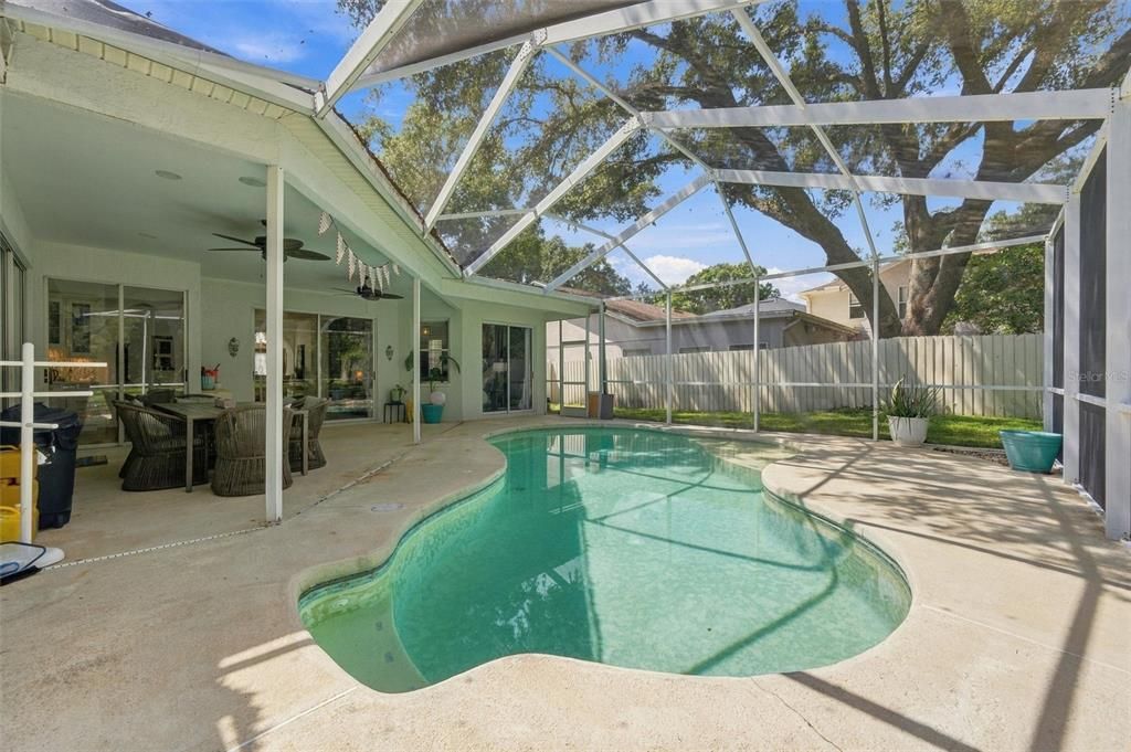 For Sale: $650,000 (4 beds, 3 baths, 2505 Square Feet)
