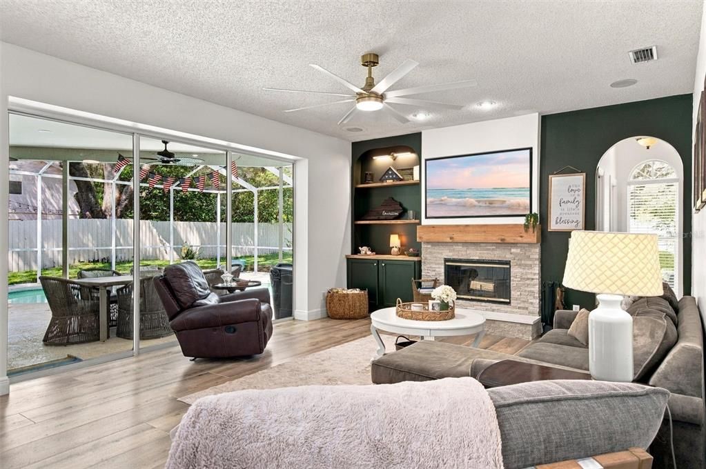For Sale: $650,000 (4 beds, 3 baths, 2505 Square Feet)