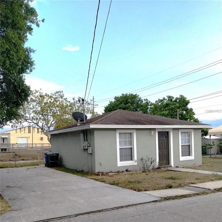 For Rent: $1,400 (2 beds, 1 baths, 625 Square Feet)