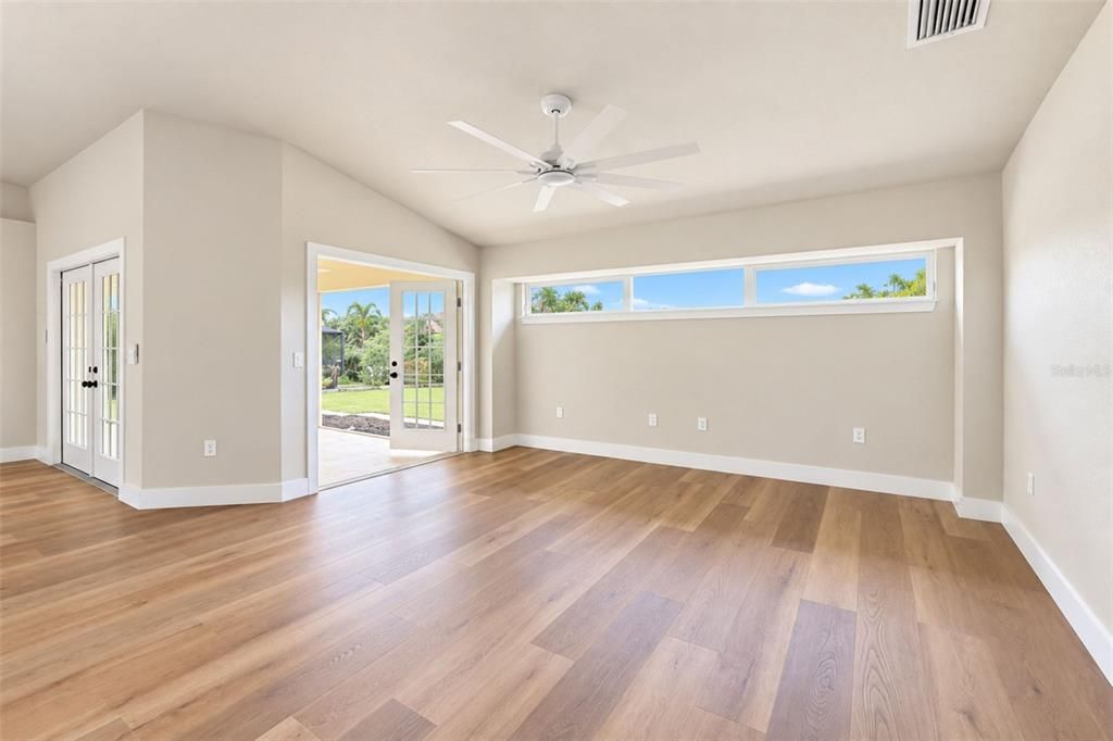 En Venta: $349,000 (3 camas, 2 baños, 1815 Pies cuadrados)