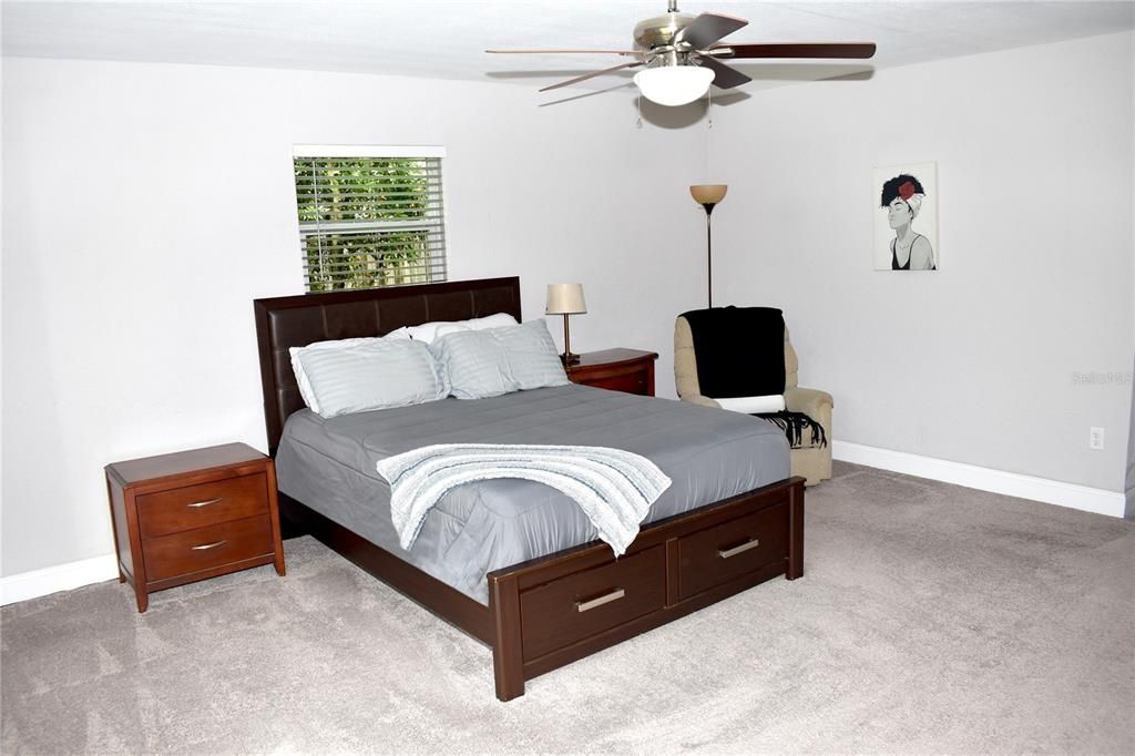 For Sale: $420,000 (4 beds, 2 baths, 1822 Square Feet)