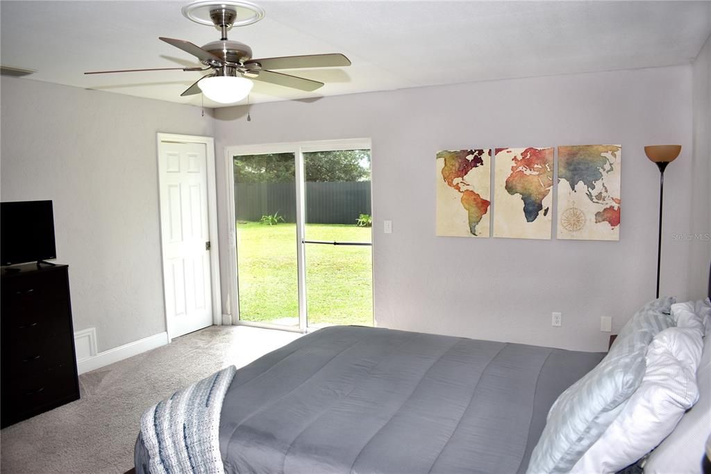 For Sale: $420,000 (4 beds, 2 baths, 1822 Square Feet)