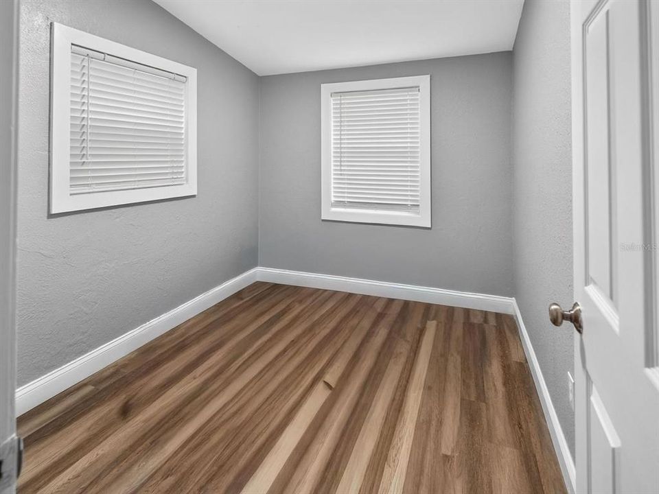 На продажу: $430,000 (4 спален, 2 ванн, 1530 Квадратных фут)
