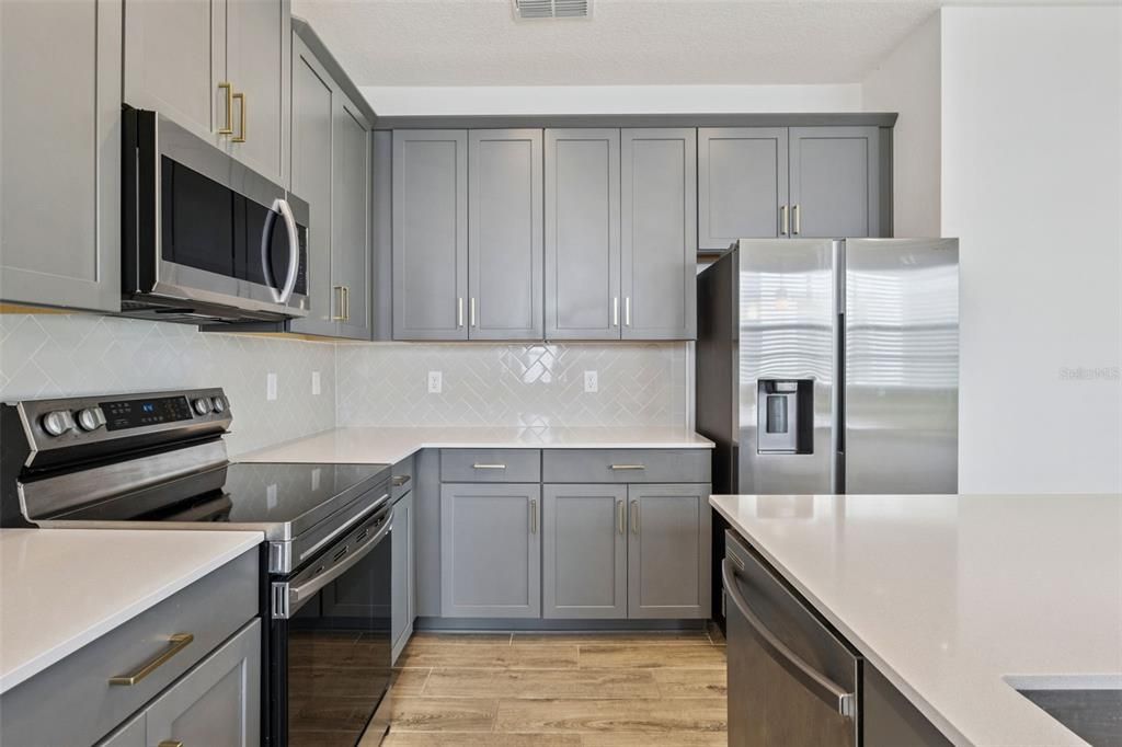 For Sale: $362,500 (3 beds, 2 baths, 1580 Square Feet)
