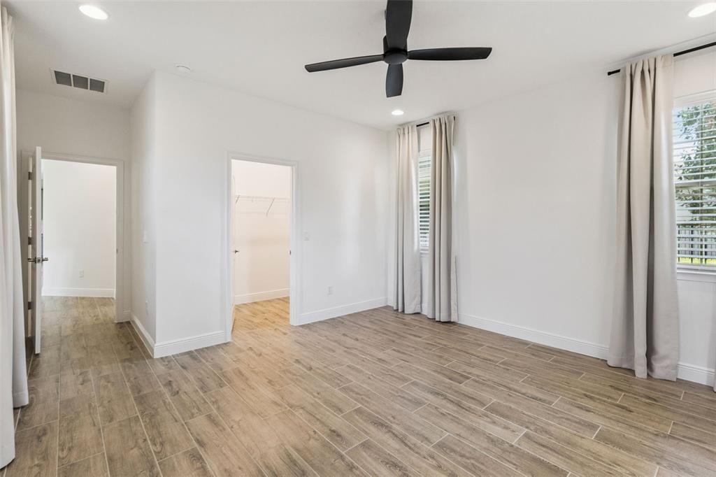For Sale: $362,500 (3 beds, 2 baths, 1580 Square Feet)