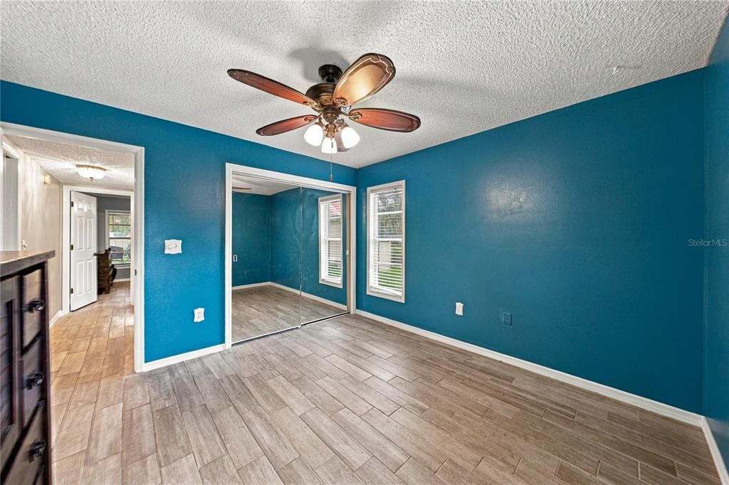 For Sale: $429,900 (3 beds, 2 baths, 1975 Square Feet)