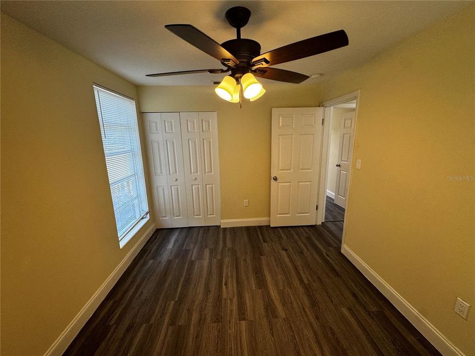 For Rent: $1,450 (4 beds, 2 baths, 1164 Square Feet)