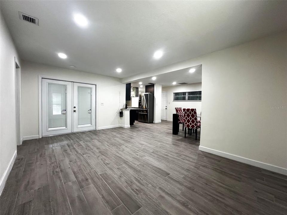 For Sale: $524,900 (4 beds, 2 baths, 1783 Square Feet)