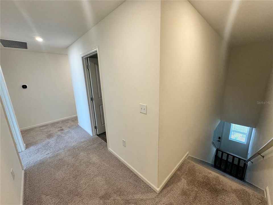For Rent: $2,400 (4 beds, 2 baths, 1966 Square Feet)