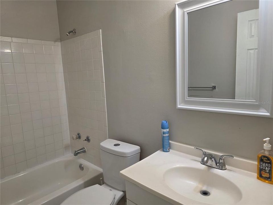 En Venta: $260,000 (2 camas, 2 baños, 1025 Pies cuadrados)